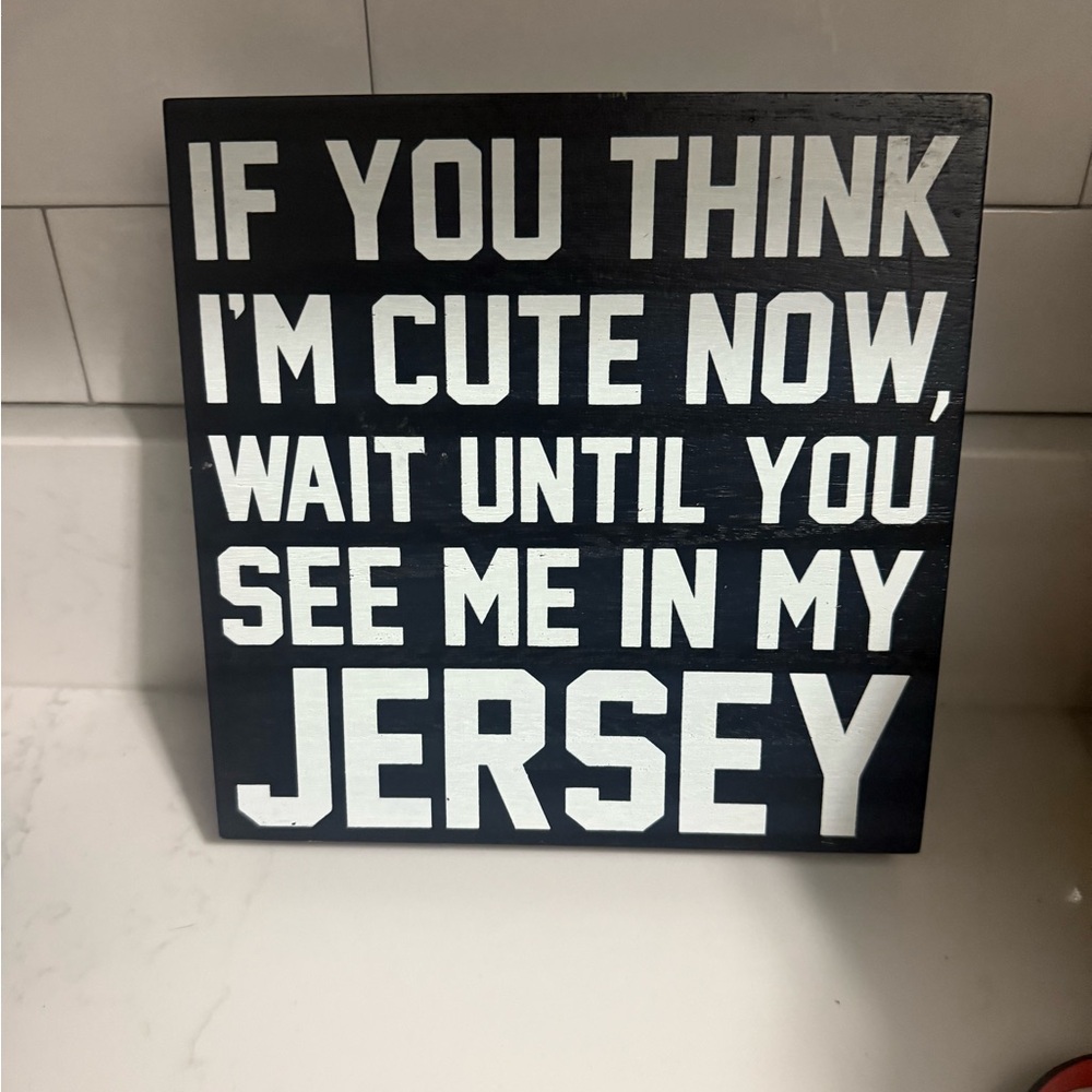 Black/White Wooden Wall Art 8X8